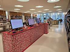 Wanderausstellung von wOrt zu wOrt in der Aargauer Kantonsbibliothek